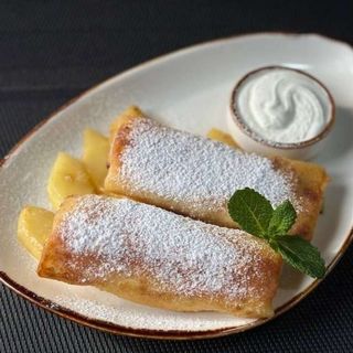 Млинці з яблуками