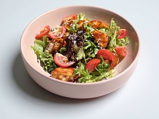 Теплий салат з куркою (270g)