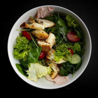 Салат з паприковим крем-сиром