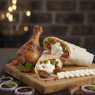 Сулугуні в лаваші з індичкою (500г)