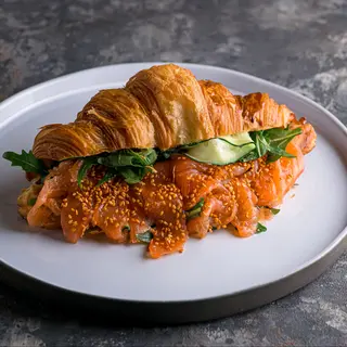 Круасан з фореллю (230г)