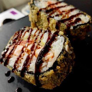 Суші бургер з лососем