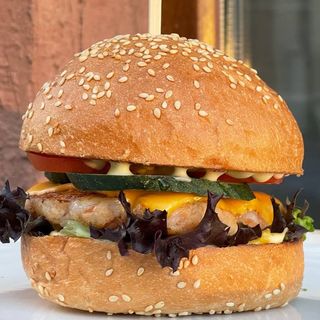 Бургер Фірмовий (220г)