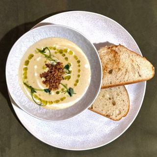 Вішисуа́з(380г)