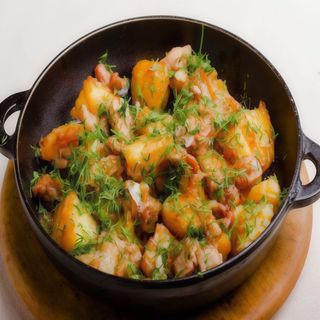 Гаряча пательня з картоплею та свининою (350г)