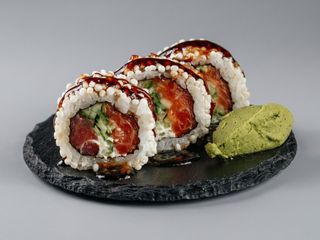 Felix із лососем та авокадо (330g)