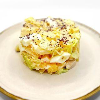 Салат з куркою та ананасом (180г)