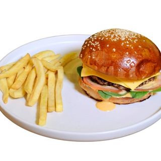 Бургер з мраморною яловичиною та креветкою