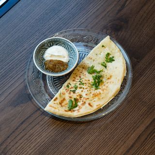 Янтик сирний