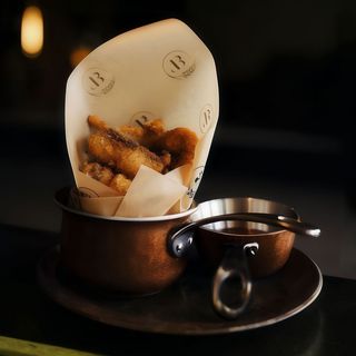 Філе коропа в паніровці з кунжутом та соусом Солодкий Чилі (150/50г)