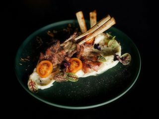 Каре телятини з картопляно-трюфельним пюре (100г)