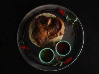 Стейк зі свиного ошийка з перцем чілі (240/80г)