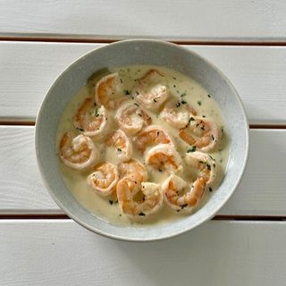 Хвости білоногих креветок по-французьки