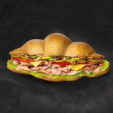 Круасан з індичкою та авокадо (247г)