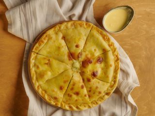 З сиром Сулугуні та шпинатом (400г)