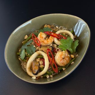 Фунчоза з морепродуктами (310г)