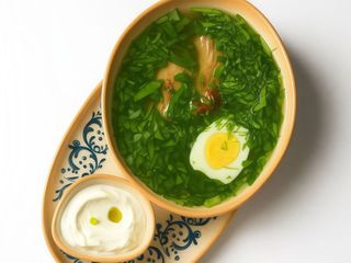 Зелений борщ з грильованим курчам (350г)