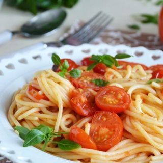 Макарони з томатами (240г)