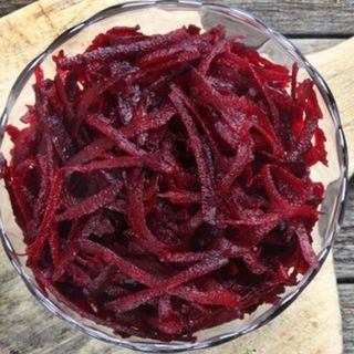 Буряк відварений тертий з олією (100г)