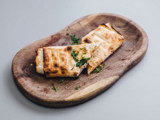 Лаваш сулугуні