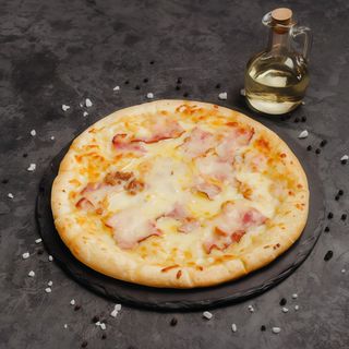 Піца Карбонара