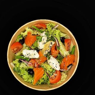 Салат з лососем