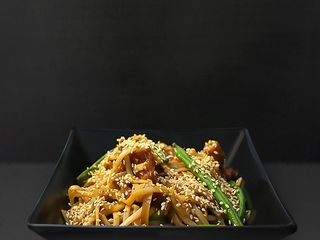 Удон зі свининою (390г)