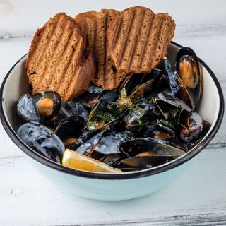 Чилійські мідії у соусі: Вершковий (500г)