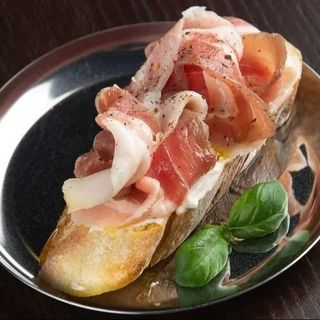 Лардо з трюфельним мусом та фреш перцем (75г)
