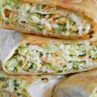 Моцарелла в лаваші с курячі мʼясо