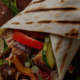 Баранина в арабському лаваші