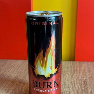 Напій безалкогольний сильногазований енергетичний " BURN " ( 330 мл )
