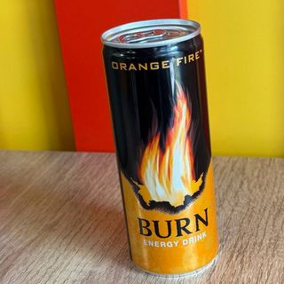 Напій безалкогольний сильногазований енергетичний " BURN " (330 мл)