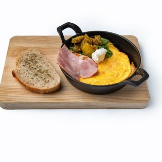 Запечений омлет з шинкою