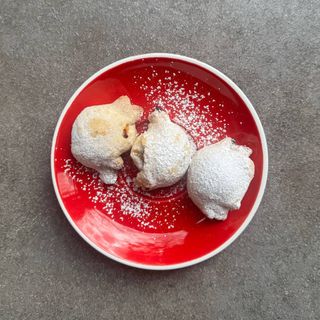 Кіфлики з горіхами