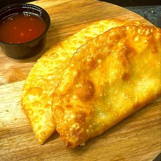 Чебурек з сиром