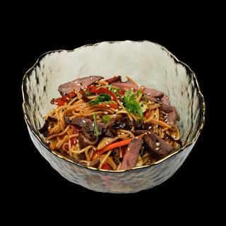 Пшенична локшина з телятиною (360г)