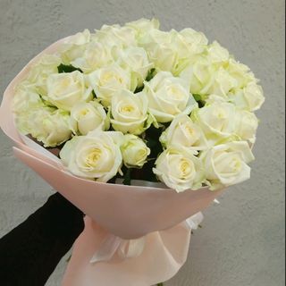 25 біленьких троянд Аваланч