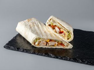 Фреш рол з куркою M