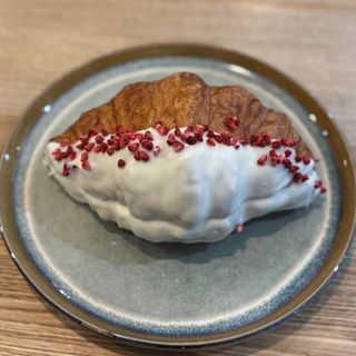 Малиновий круасан (160 г)