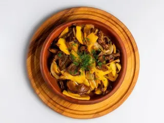 Смажена картопля по-домашньому з грибами та цибулею (250г)