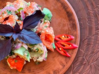 Традиційний грузинський салат (250г)