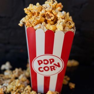 Попкорн з сиром M (0.75 л)