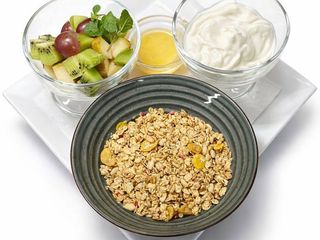 Гранола з фруктами (300г)