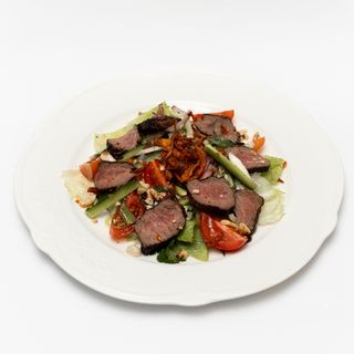 Тайський салат з яловичиною (200г)