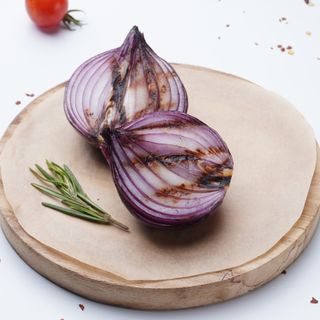 Цибуля синя на мангалі (200г)