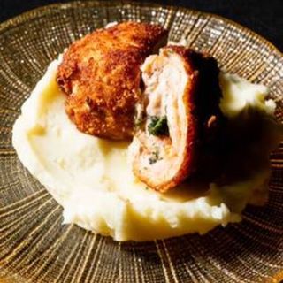 Котлета по-київськи з картопляним пюре (370г)