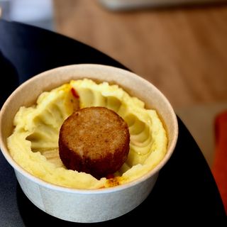 Картопляне пюре та Котлетка з білої риби