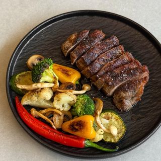 Стріплойн (390г)