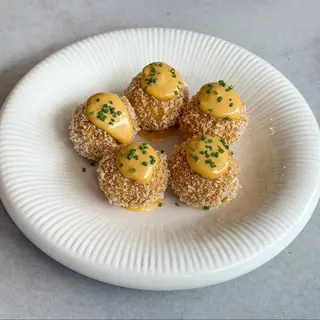 Картопляні крокети з соусом айолі-кімчі (180г)